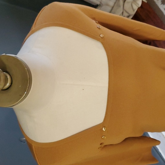 Due per Due collection mustard yellow sweater size L - Picture 8 of 13